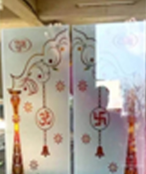 Designer Colour Glass Manufacturer, Wholesaler & Dealer in Mumbai, Kolkata, West Bengal & India